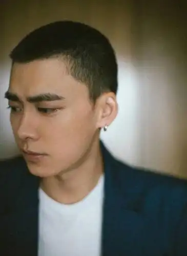 你觉得哪位男明星更适合寸头造型呢?返回搜狐,查看更多