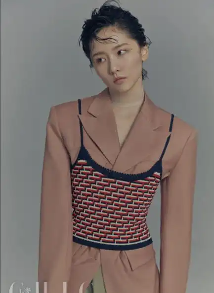 成果演员个人资料是什么_人物经历社会活动个人作品杂志写真人物评价