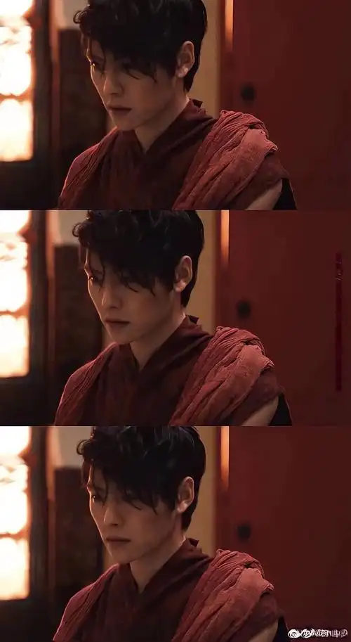 讨饭求沙海里藏服小哥高清图