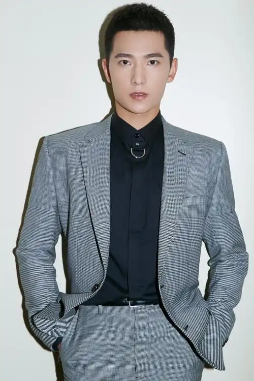 杨洋短发清爽帅气图片18