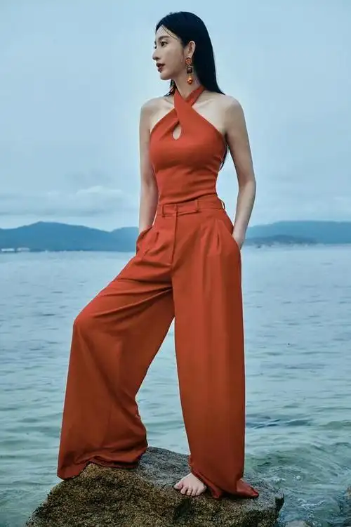 张俪|穿搭|连衣裙_新浪新闻