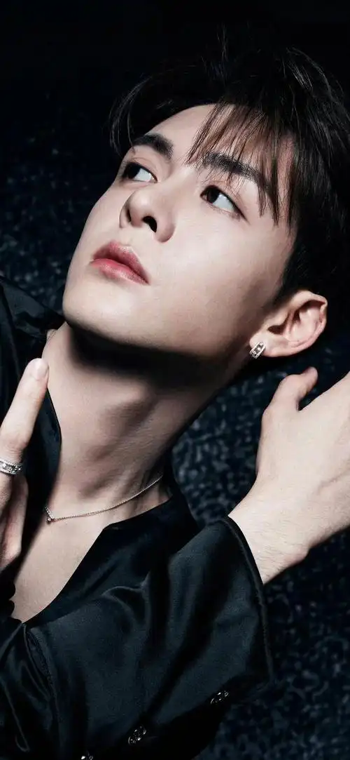 帅哥系列壁纸-第53期-曾舜晞,开朗阳光的大男孩