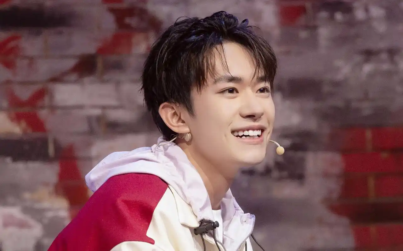 易烊千玺这就是街舞2图片壁纸