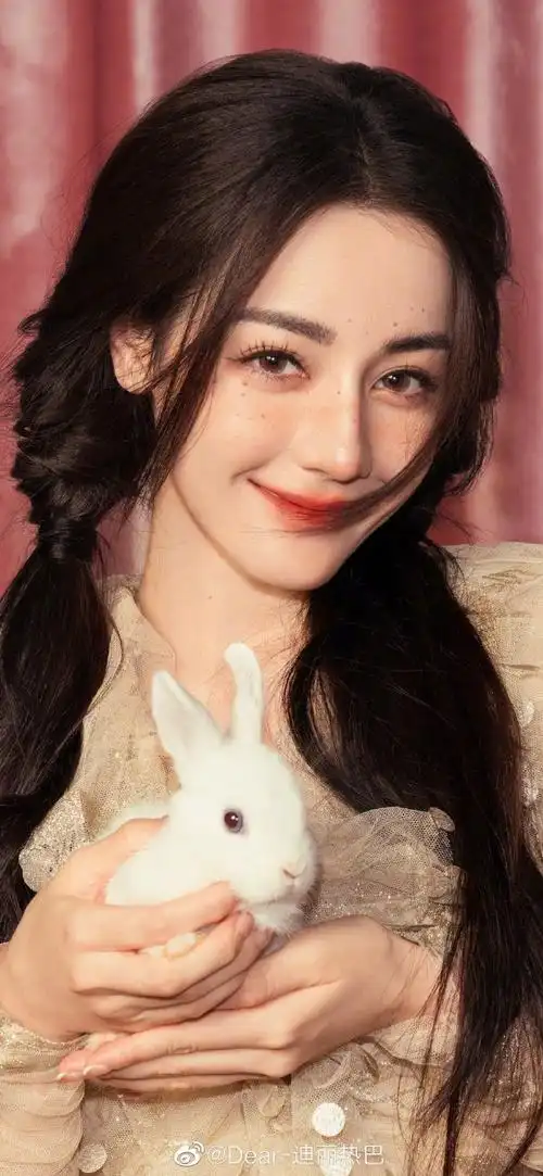 迪丽热巴雀斑妆容