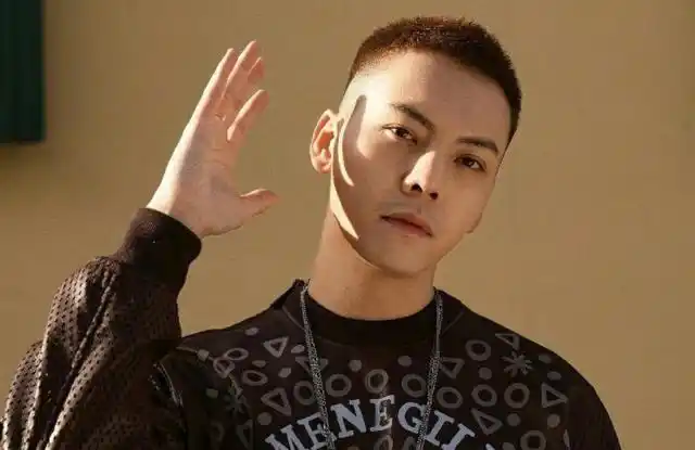 头发稀少寸头的效果