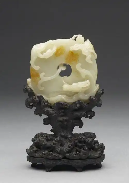 乾隆 古稀天子之宝 玉玺台北故宫收藏和保存了中国绝大多数的国宝