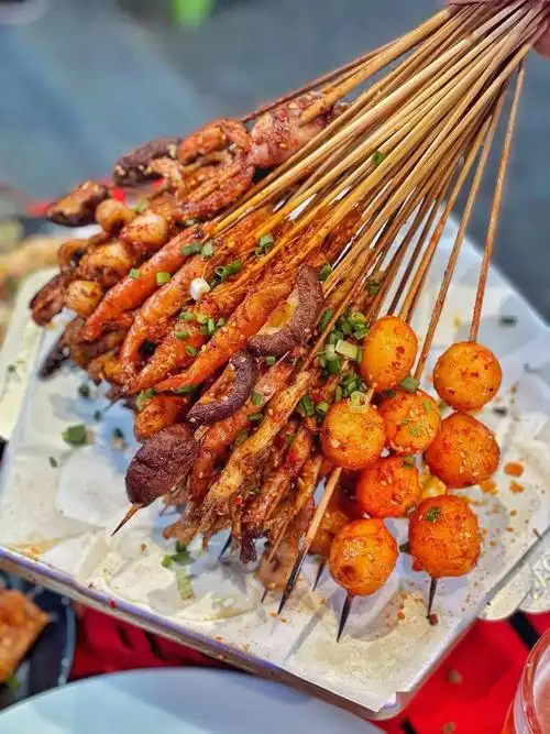 深藏不露的街头烤串越香越过瘾