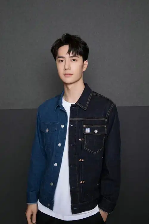 录音棚里的王一博帅气又正气,好想带回家#王一博