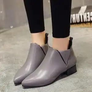 女士漆皮短靴春款