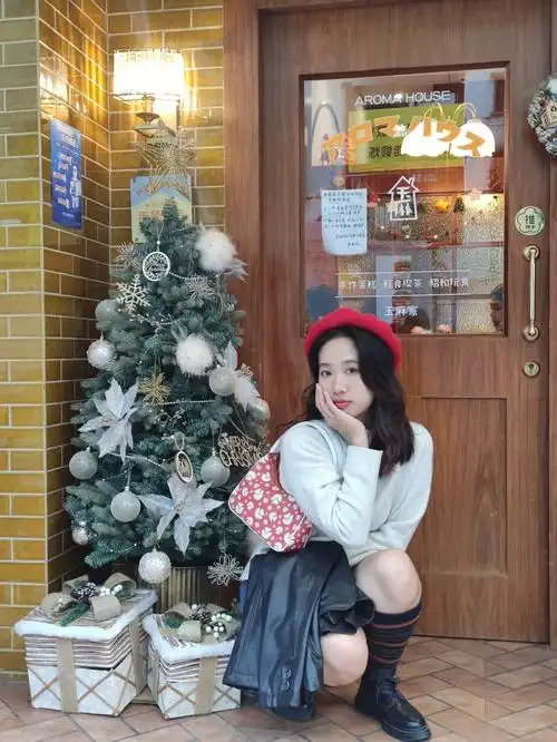 90圣诞穿搭get√90 经典红黑白01帽子 |99黑眼豆豆zhou 这顶