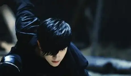 《沙海》小哥为了一个女人,终于留下了人生中的第一滴泪