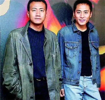 【图】刘烨胡军尴尬原因是什么? 两人走光照疯传惊呆网友