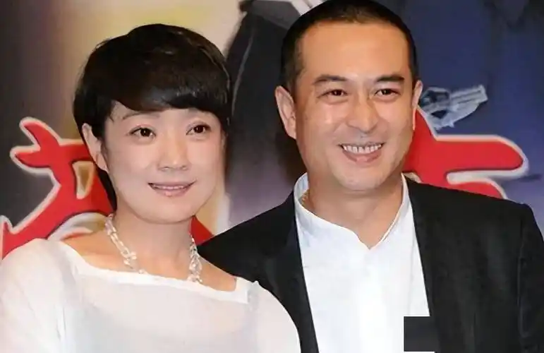 张嘉译:一路好好走,闪婚闪离的他,如今早已走上另一条