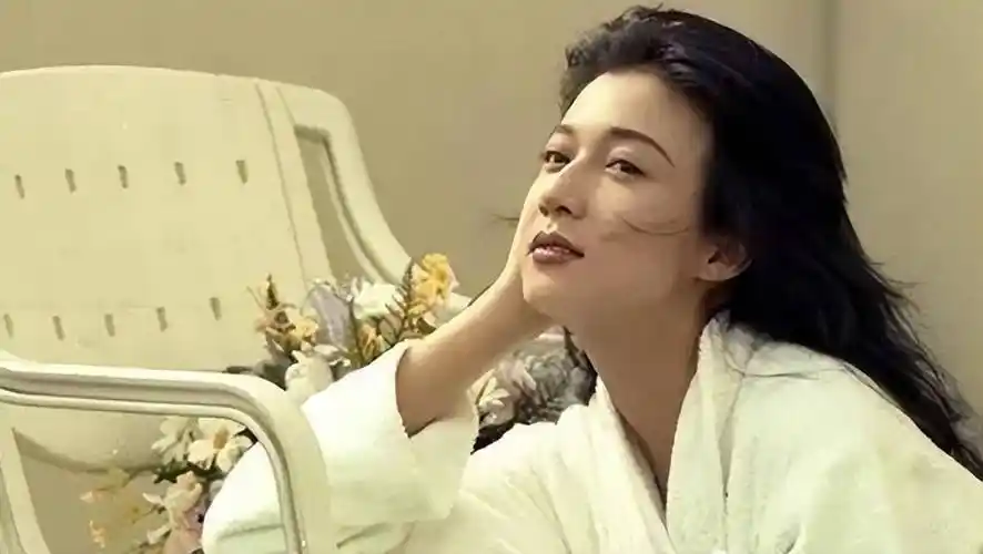 吴绮莉:曾撩赵文卓,恋林国斌,伤叶崇仁,风流情史不输任何人!