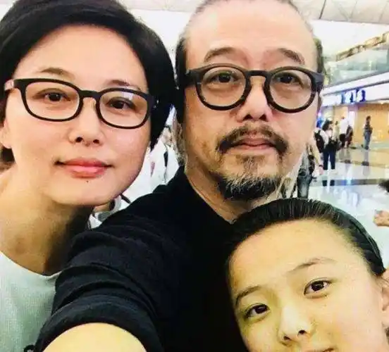 和张廷相比,丈夫张锦程只是一个非常小演员,但两个人的婚姻却十分和谐