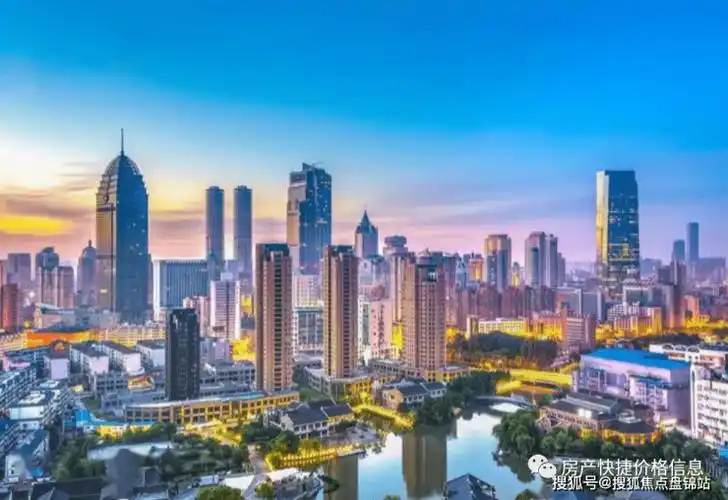 窟窿高达90万亿全部等着国家填坑中国房地产能走出icu吗