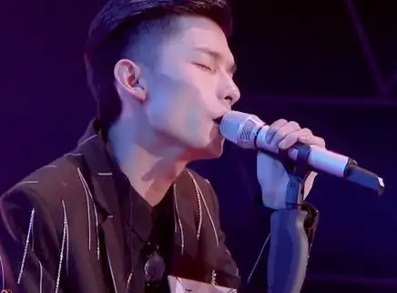 谁是下一个超级冠军 快男黄榕生披荆奔跑