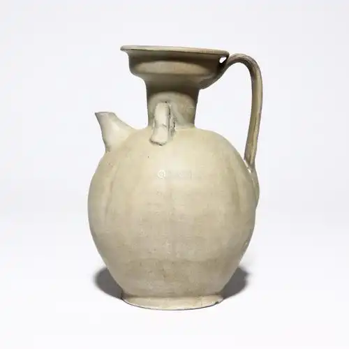 唐代越窑青瓷直壶