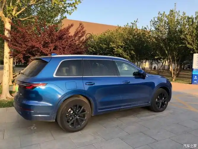 迟到的提车作业深蓝色理想one提车半年感受