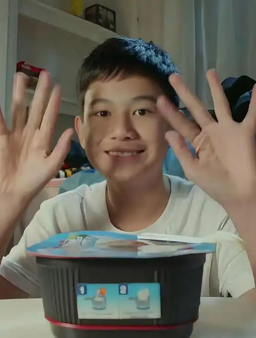 小别离:小宇国外留学大房子换小房子,自力更生减轻老爸负担