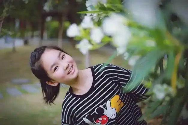 因父亲坐牢,13岁女孩被不良少年轮流侵犯,父亲出狱后愤怒出手|顾全