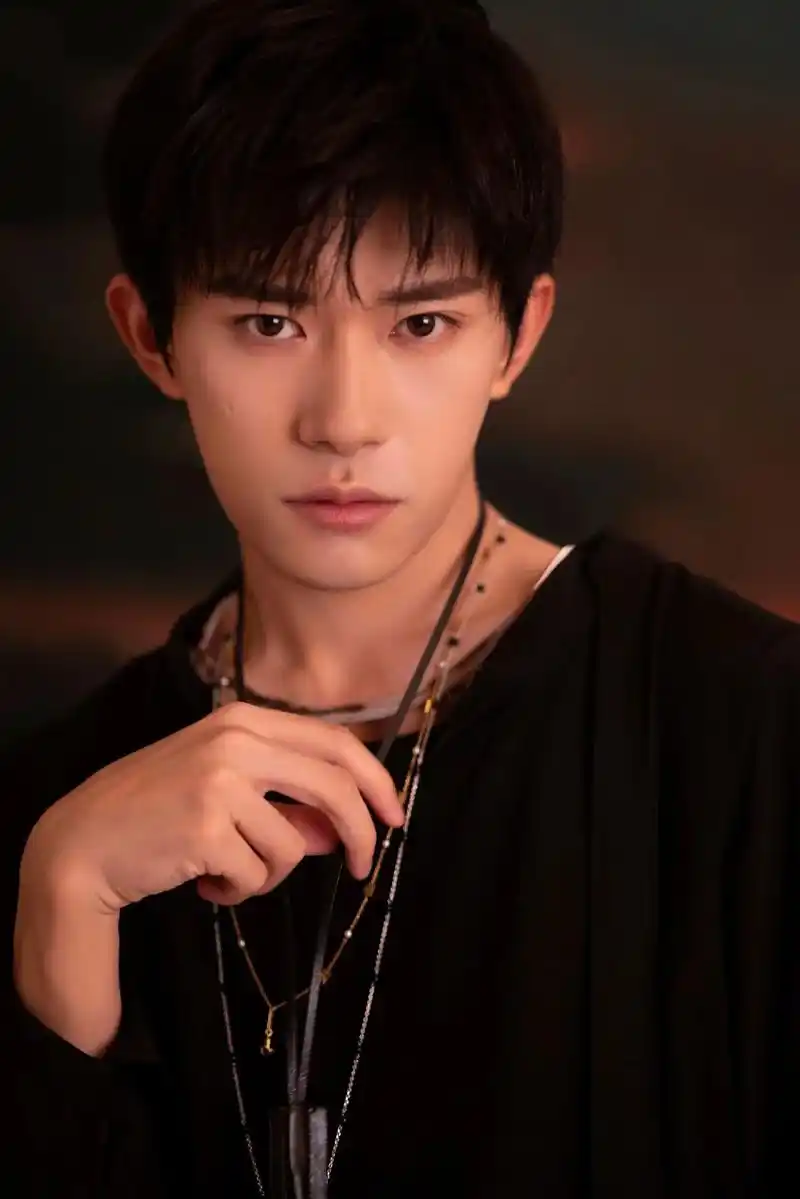 我的大明星生日快乐呀 #易烊千玺 #易烊千玺23岁生日