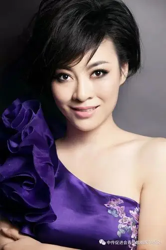 中国青年歌唱家女高音张家毓