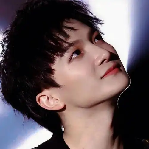 周深好帅呀【没有不好意思#周深  #宝藏男孩周深