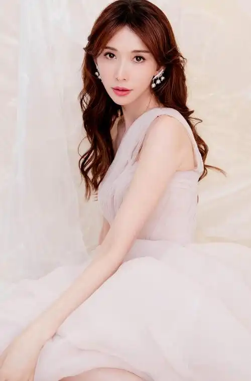 林志玲:第7015期时尚潮流美图欣赏