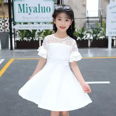 新款女孩连衣裙7韩版中大童9喇叭袖夏季11小女生13岁蕾丝公主裙子
