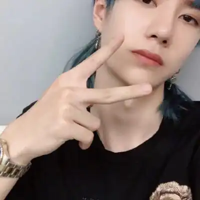 王一博部位头像