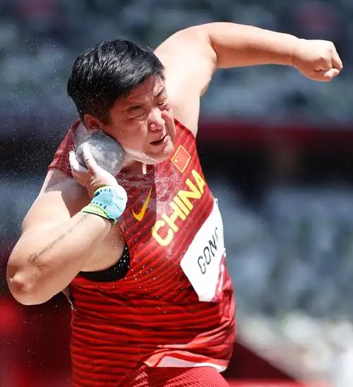 田径女子铅球决赛巩立姣夺冠