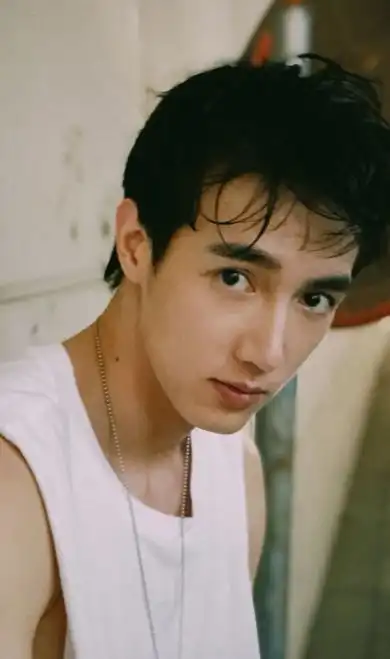 萧亚轩前男友黄皓疑与邻居结婚女方发文记录细节3