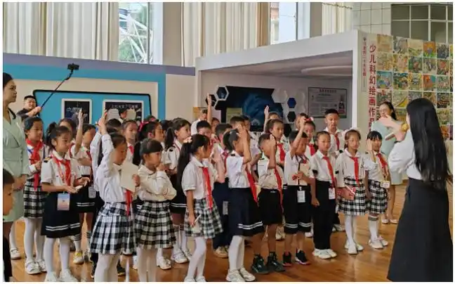 筑牢科学梦欢庆儿童节——砚山县科技馆组织开展"筑牢科学梦 欢庆儿童