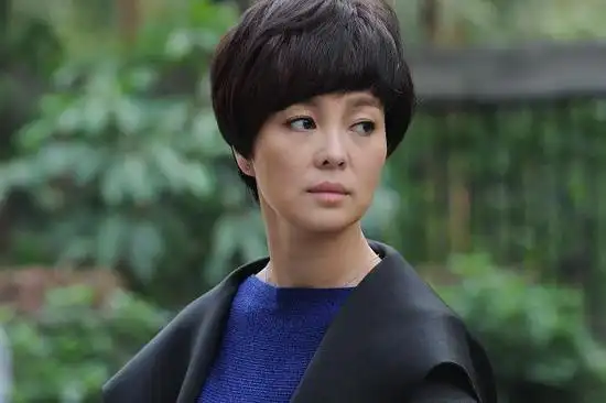 陈锐,姜析源等实力演员领衔主演的《家庭秘密》正在湖南娱乐频道风尚