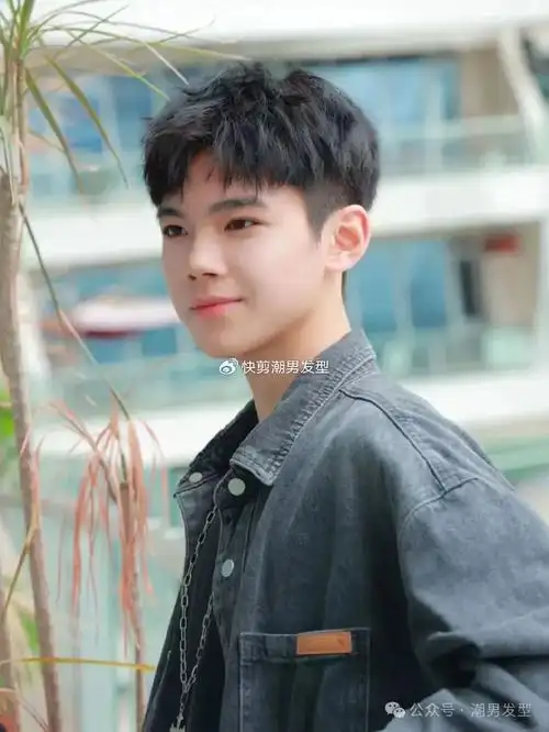 男生夏季换发型别太随意了,试试这3款发型,剪完回头率超高!