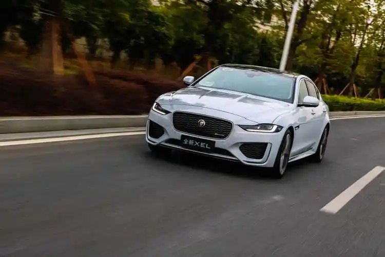 捷豹xel加长了吗「捷豹xel轴距2935车身怎么这么短?」