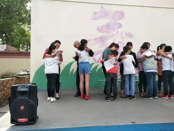 感人,动人――鼓舞人的精彩瞬间不断呈现.