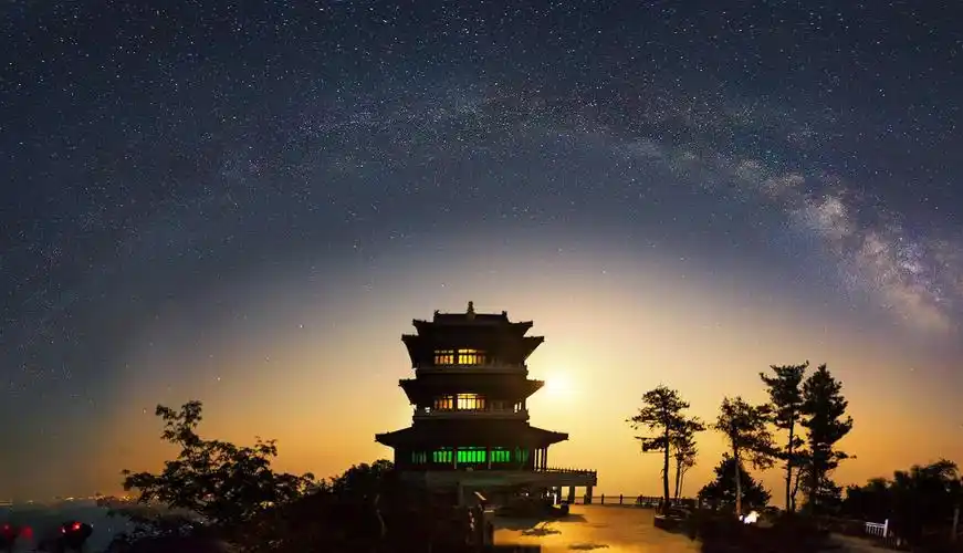 星月交辉望海楼