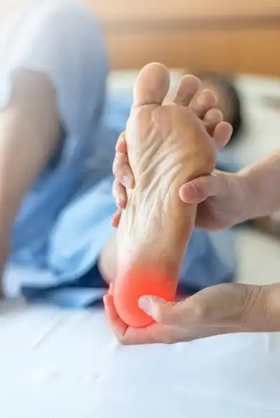 每天起床脚掌一着地就疼得不行这是怎么回事