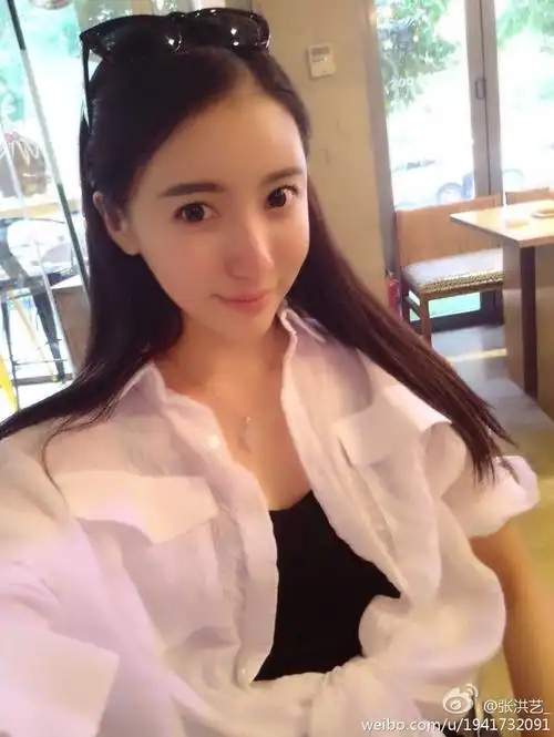 北舞校花出演《男人装》大片