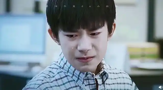 平日高冷的千玺,哭起来的样子真让人心疼.