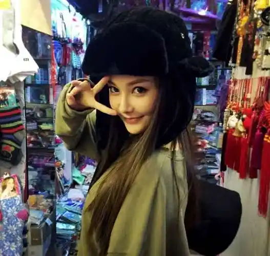 王靓雅私密生活照67