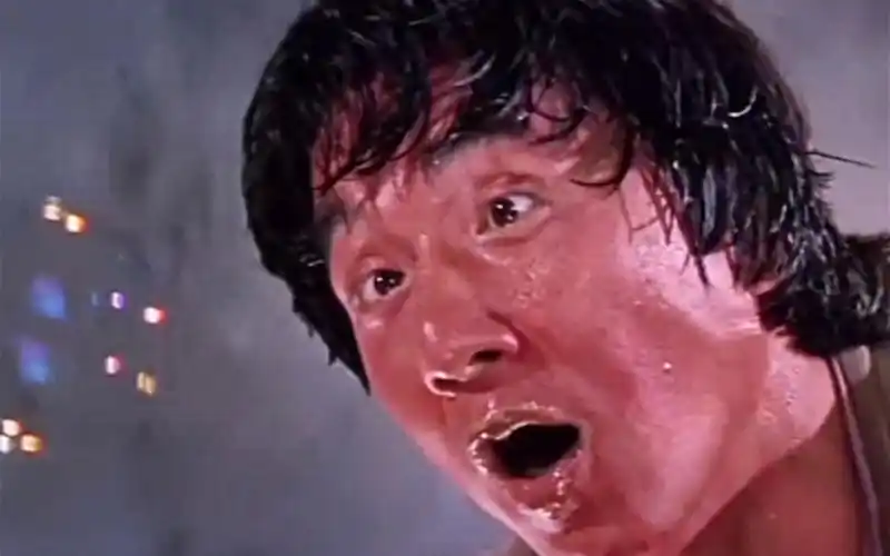 经典醉拳!成龙不愧是功夫中的大哥大!_哔哩哔哩_bilibili