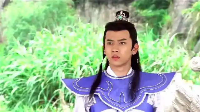 封神榜殷郊和殷洪发现有人破坏自己母亲坟墓急忙与其交手