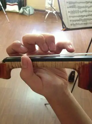 学习小提琴的正确姿势