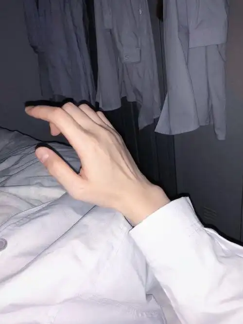 幽光~从べ1796639979转采于2020-09-21 08:02:44手※男男生