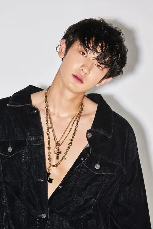 exo正规五辑后续专辑《loveshot》chanyeol 朴灿烈