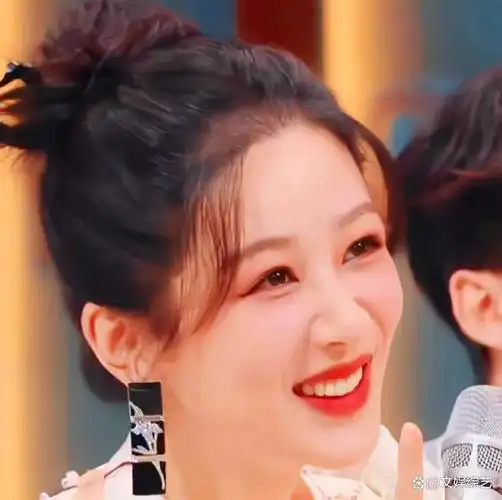 杨紫主演的《长相思》即将播出,她在综艺中的表现,太可爱了