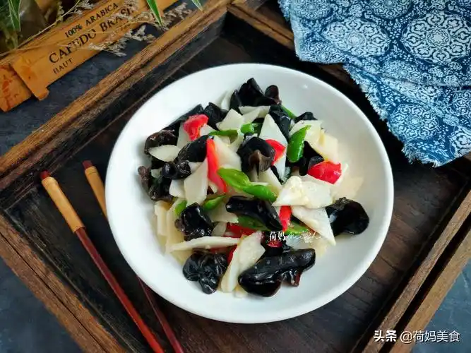 山药和木耳才是绝配,营养味美,清脆爽口,晚餐吃它体重蹭蹭掉